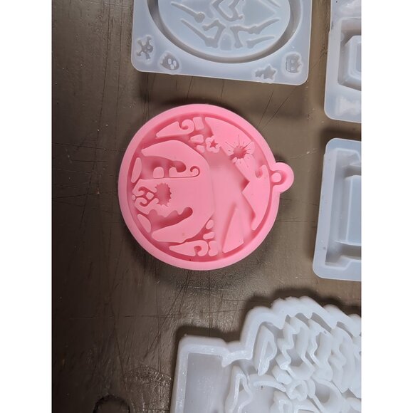 Lot of Halloween & Christmas Silicone Mold/Moulds for Resin And Craft Decoration - Picture 3 of 6